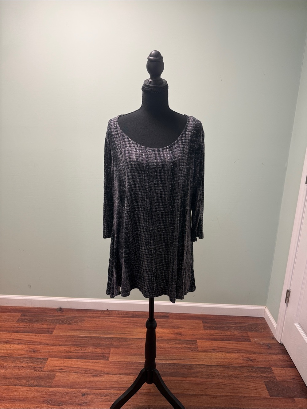 Rose & Olive Black Textured Plaid Swing Tunic